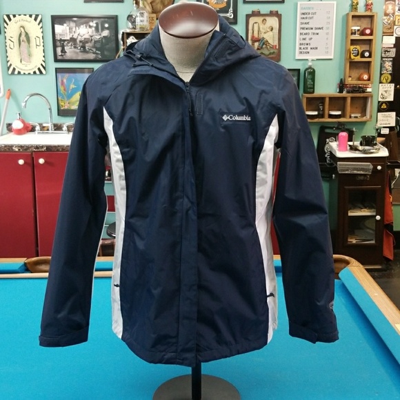 Columbia Jackets & Blazers - .Columbia omni tech jacket